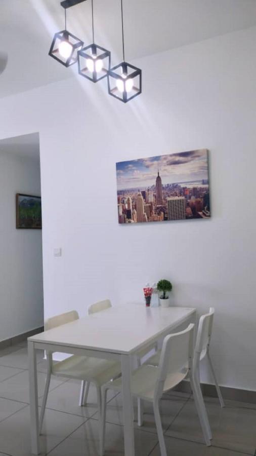 Bangi Almyra Suite エクステリア 写真
